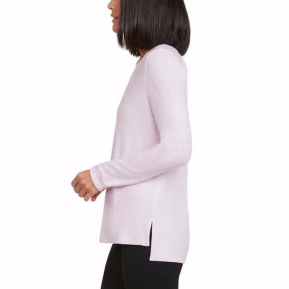 MATTY M Cozy V-Neck Long Sleeve Top in Lilac - Picture 2 of 5